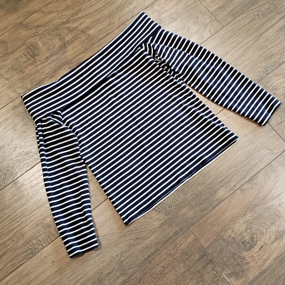 J. Crew Navy & White Striped Off the Shoulder Blouse Size Medium - Picture 2 of 9